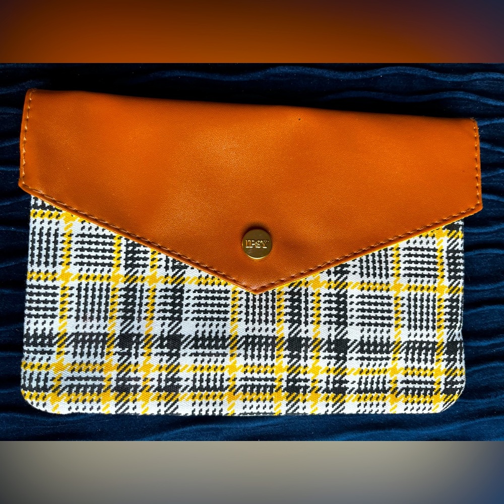 IPSY Plaid Cosmetic Bag NWOT